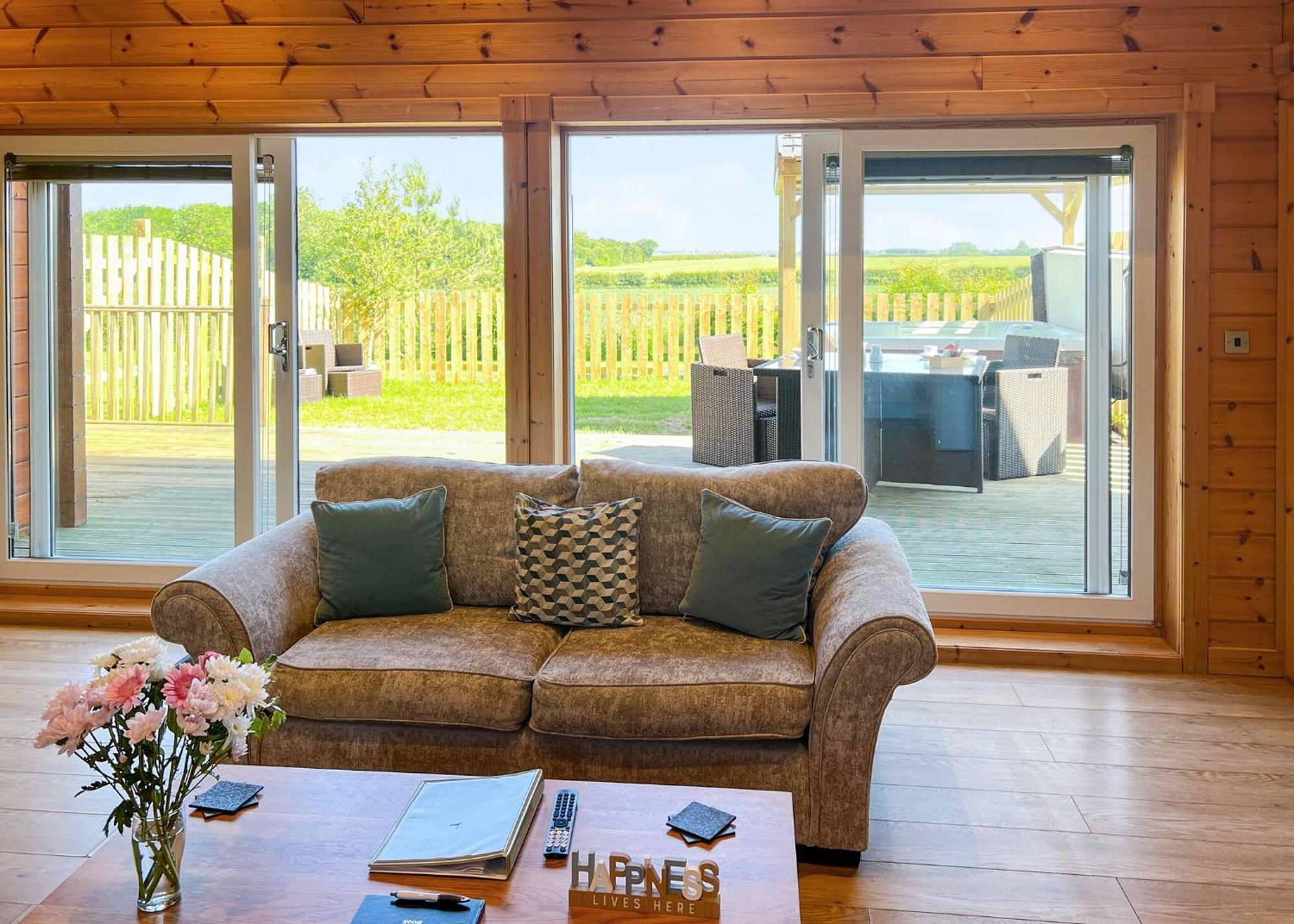 Fairview Lodges Withernsea Room photo